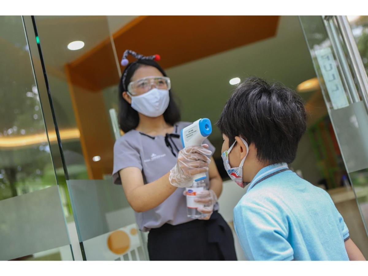 ホテル ロイヤル アンバルクモ ジョグジャカルタ エクステリア 写真